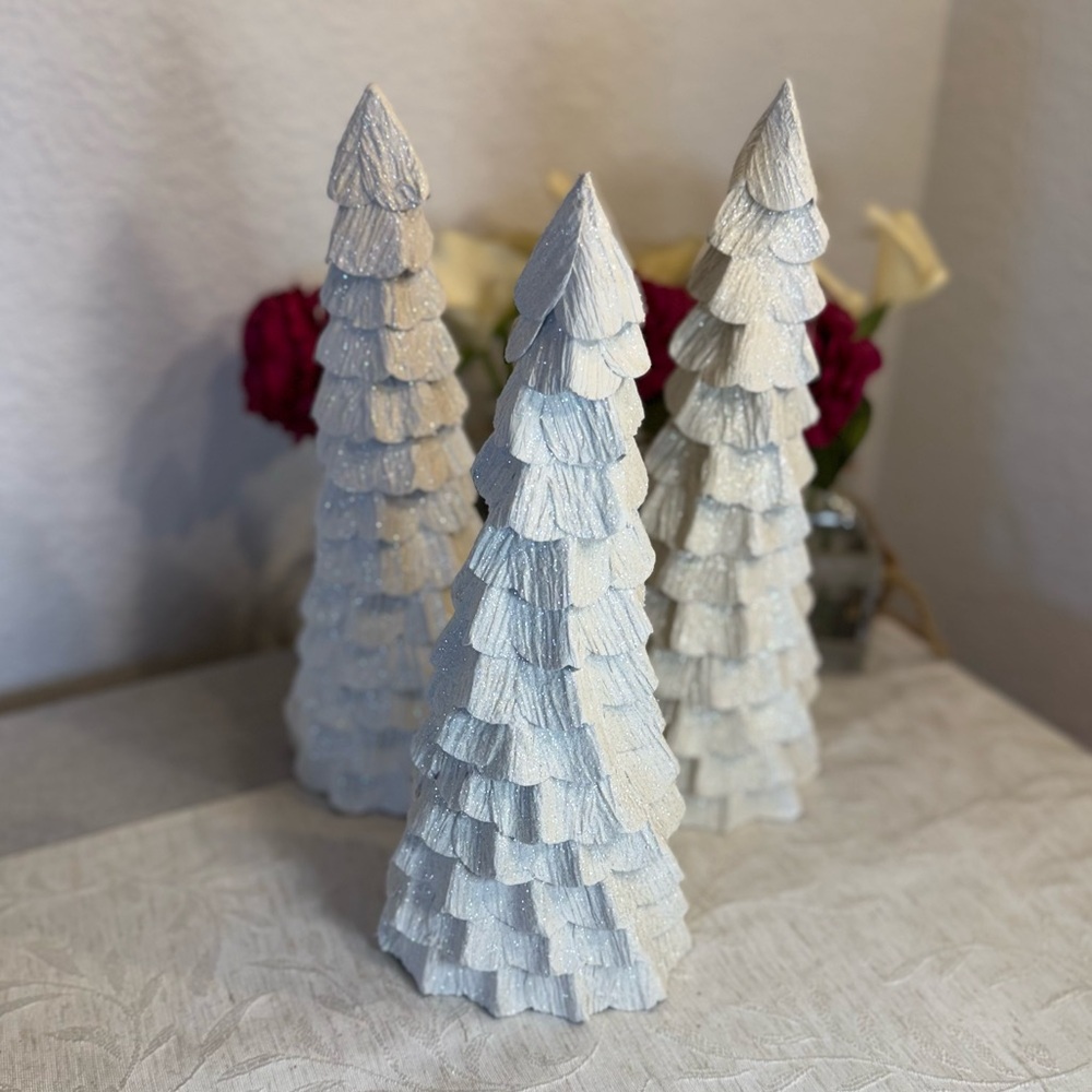 3 piece lightweight white sparkle Christmas tree accent‎ decor